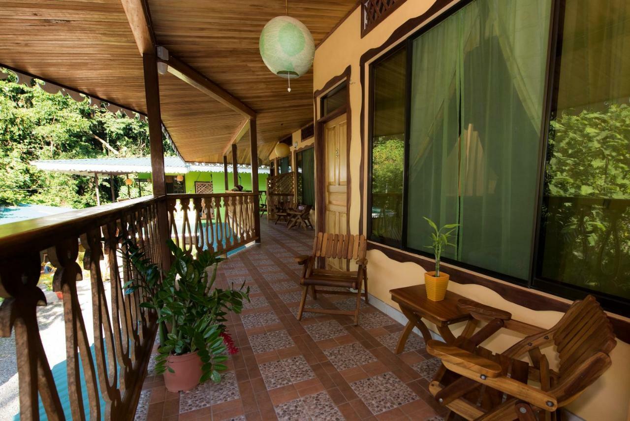 Hotel Sunshine Caribe Puerto Viejo de Talamanca Exterior photo